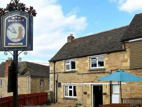 Boot And Shoe Oakham Exterior photo